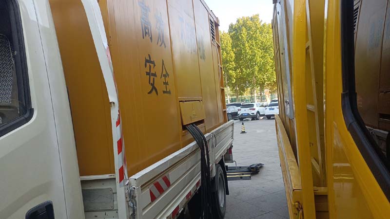 宁阳如何判断柴油发电机组和UPS电源的切换时间是否符合要求？